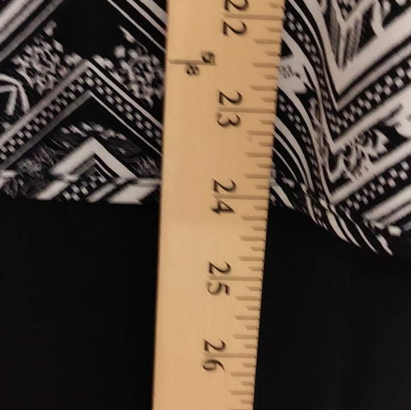 Sheer Back Black Top / Size 2X / EUC - Picture 9 of 9